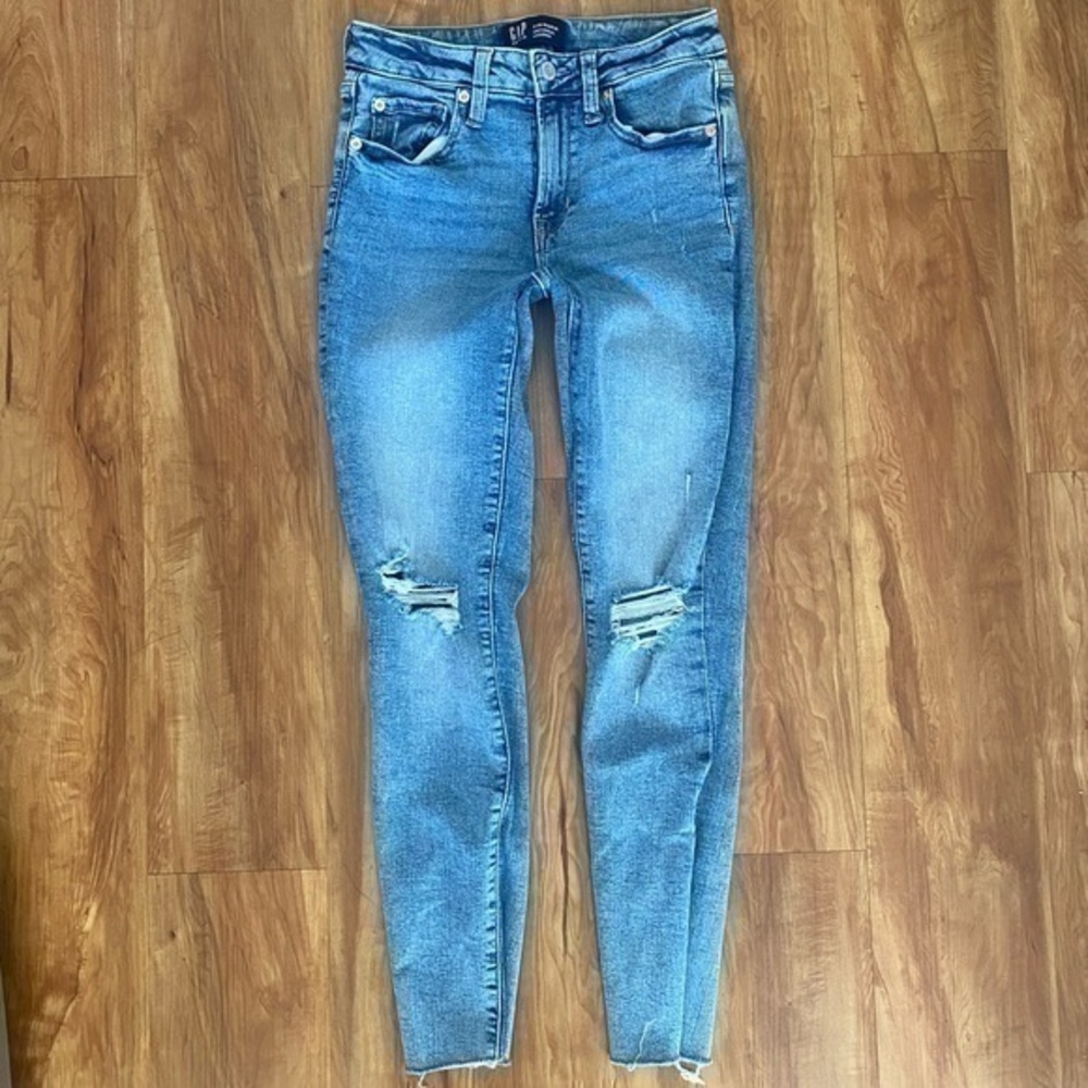 Women’s GAP Universal Leggins sz Regular 2/26